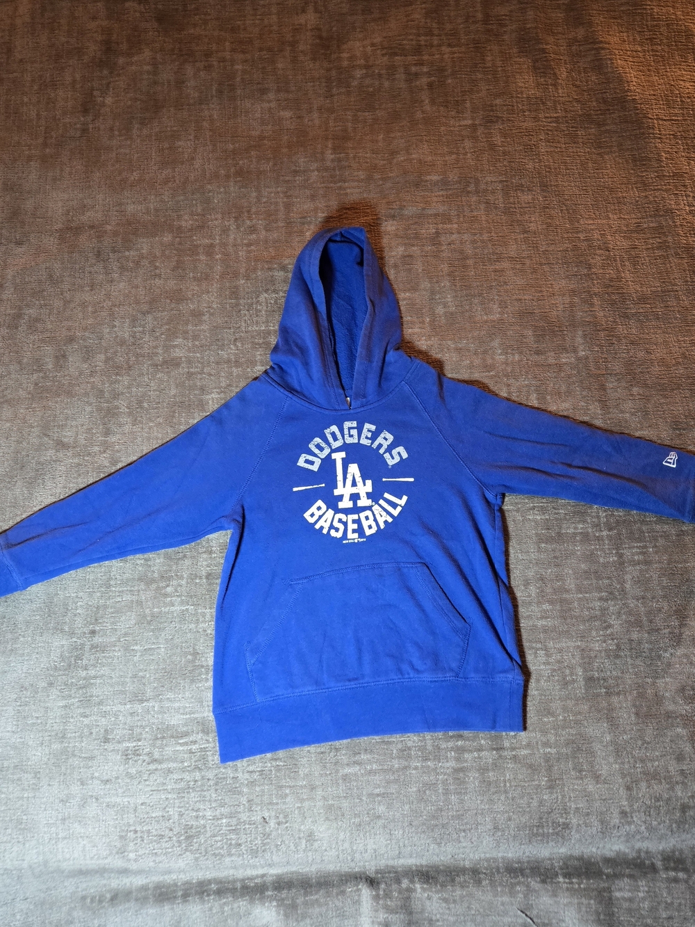 Los Angeles Dodgers youth pullover hoodie By New Era, Size Small